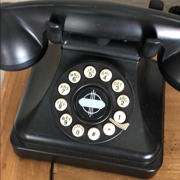 Meet your Posher, chloe - Picture 1 of 1